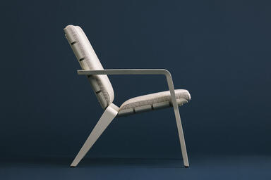Vaya Textile Chair shown with Alabaster Texture powdercoated frame 