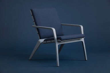 Vaya Textile Chairs shown with Cool Grey Texture powdercoated frame