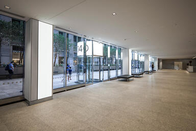 LEVELe Column System, LightPlane Panels with ViviChrome Chromis glass