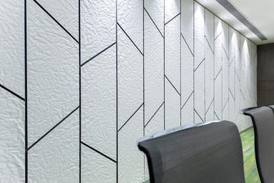 Wall panels in Bonded Quartz, White with Crinkle pattern 