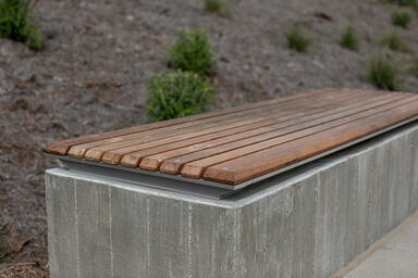 Knight Bench shown in backless configuration with Aluminum Texture powdercoate