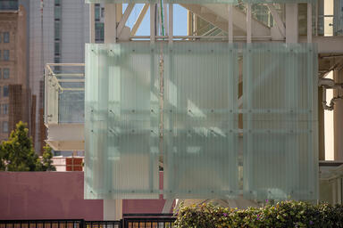 CastGlass Profile Monolithic glass in Corrugated texture at Hotel Churchill