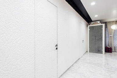 Wall and doors in Bonded Quartz, White with Crinkle pattern