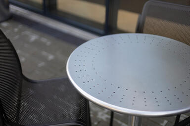 Vista Chairs with Dark Bronze Metallic Texture powdercoat; Cross Table with 24&rdquo; 