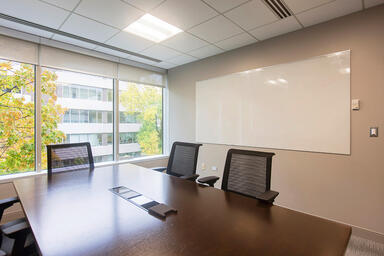 Whiteboard in ViviChrome Scribe glass with White interlayer and Standard finish