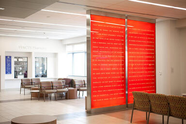Partition wall shown with ViviSpectra Spectrum glass in View configura