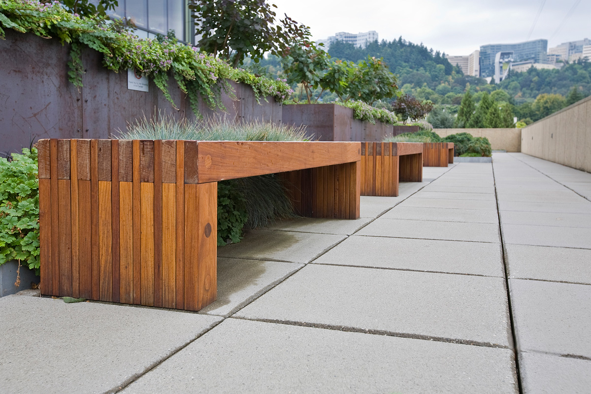Hudson Bench | Outdoor | Forms+Surfaces